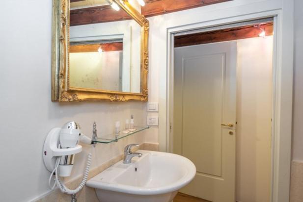 Luxury Apartment San Marco Experience Venedig Exteriör bild